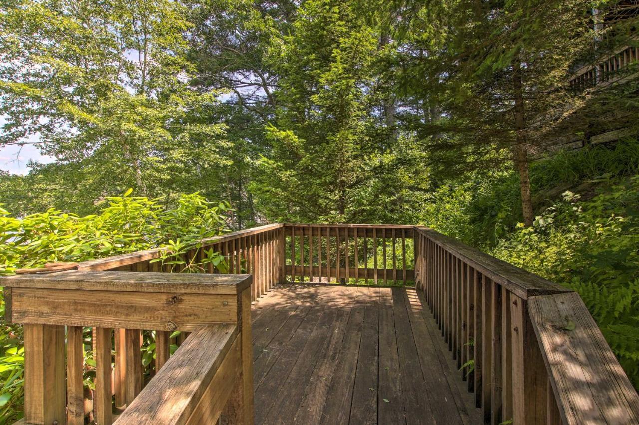Waterfront New England House On Wickaboag Lake! West Brookfield Экстерьер фото